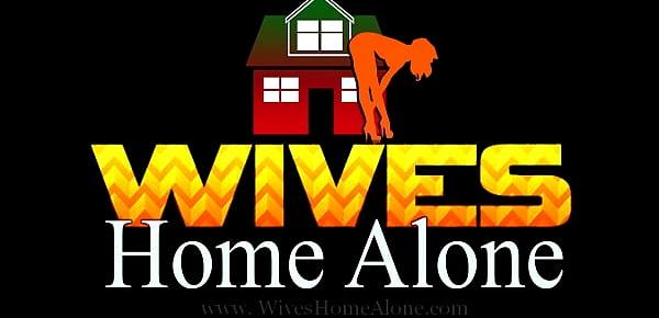  Amateur Hairy Housewife Gets Off And Make It alone